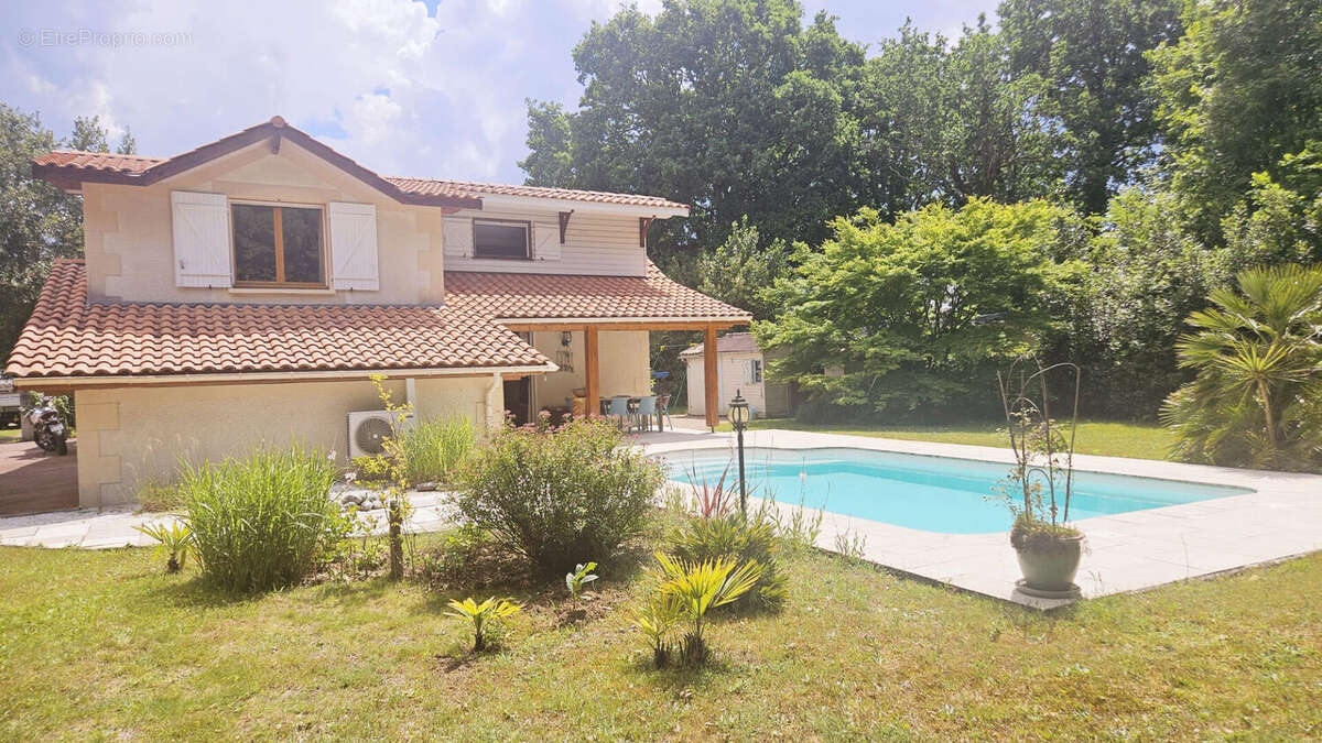 Maison à GUJAN-MESTRAS