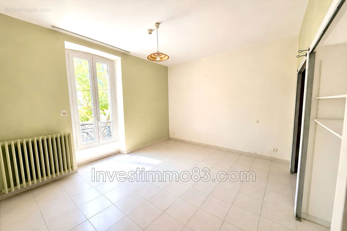 Appartement 33 m² à Pertuis  - photo 3