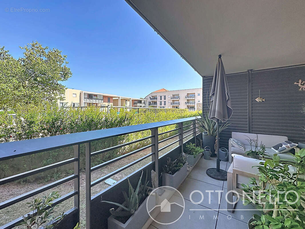 Appartement à ROQUEBRUNE-SUR-ARGENS
