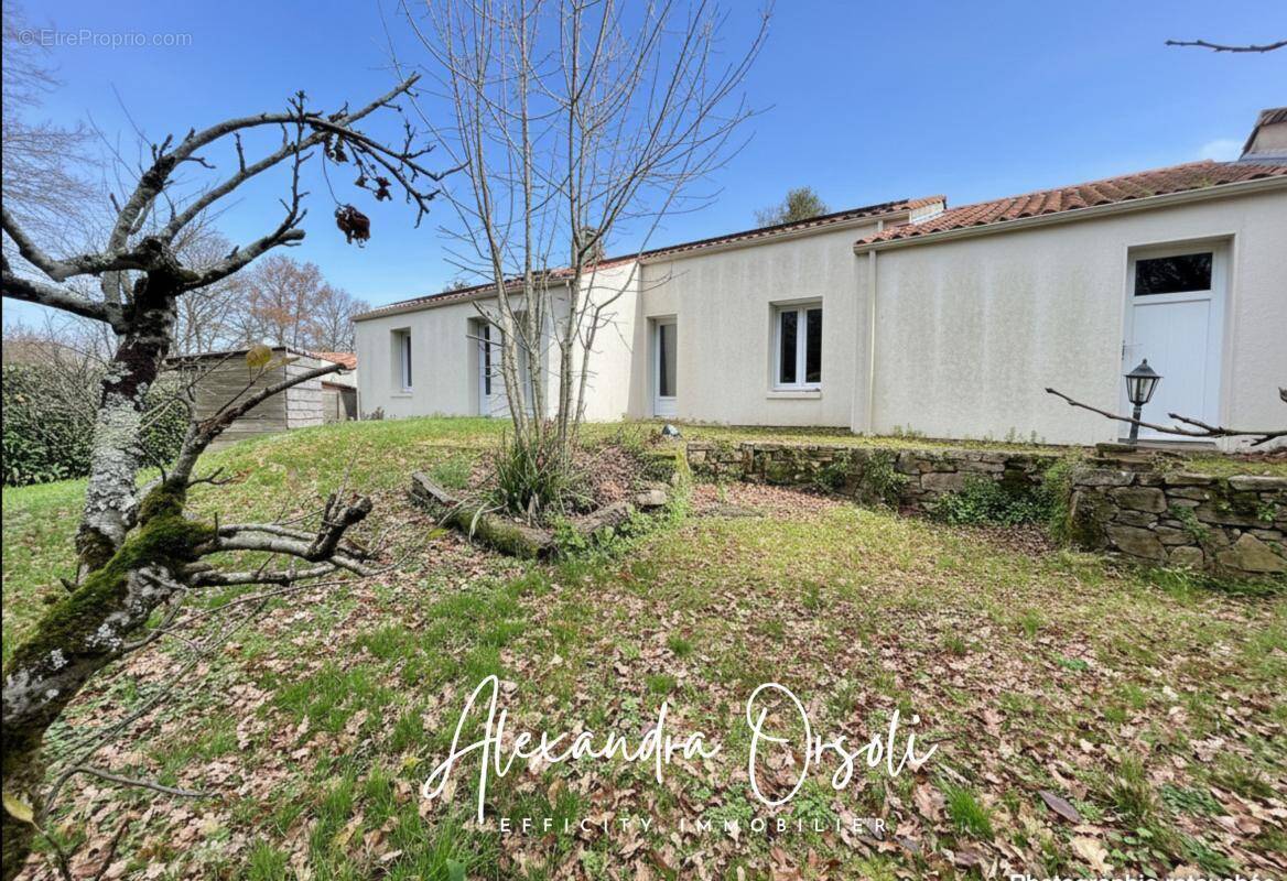 Maison à LANDERONDE