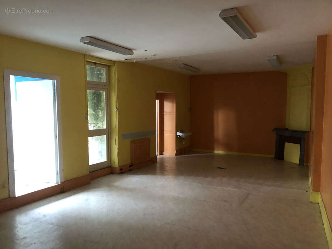 Appartement à BARBEZIEUX-SAINT-HILAIRE