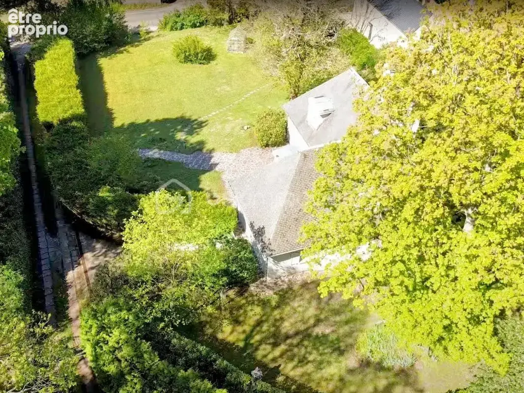 Maison familiale 5 ch av sous-sol, jardin clos arboré et parking - photo 10