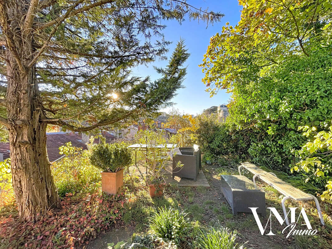 Appartement à LYON-1E