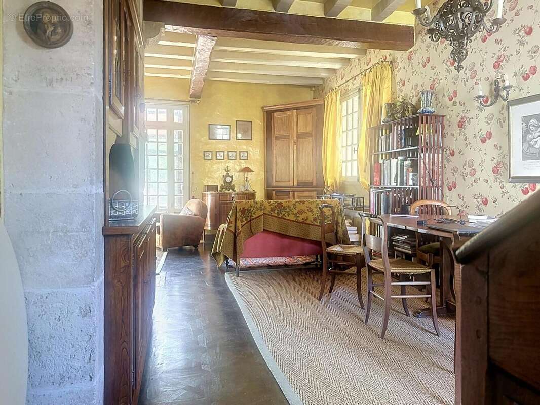 Maison 208 m² à Coye-La-Foret  - photo 2