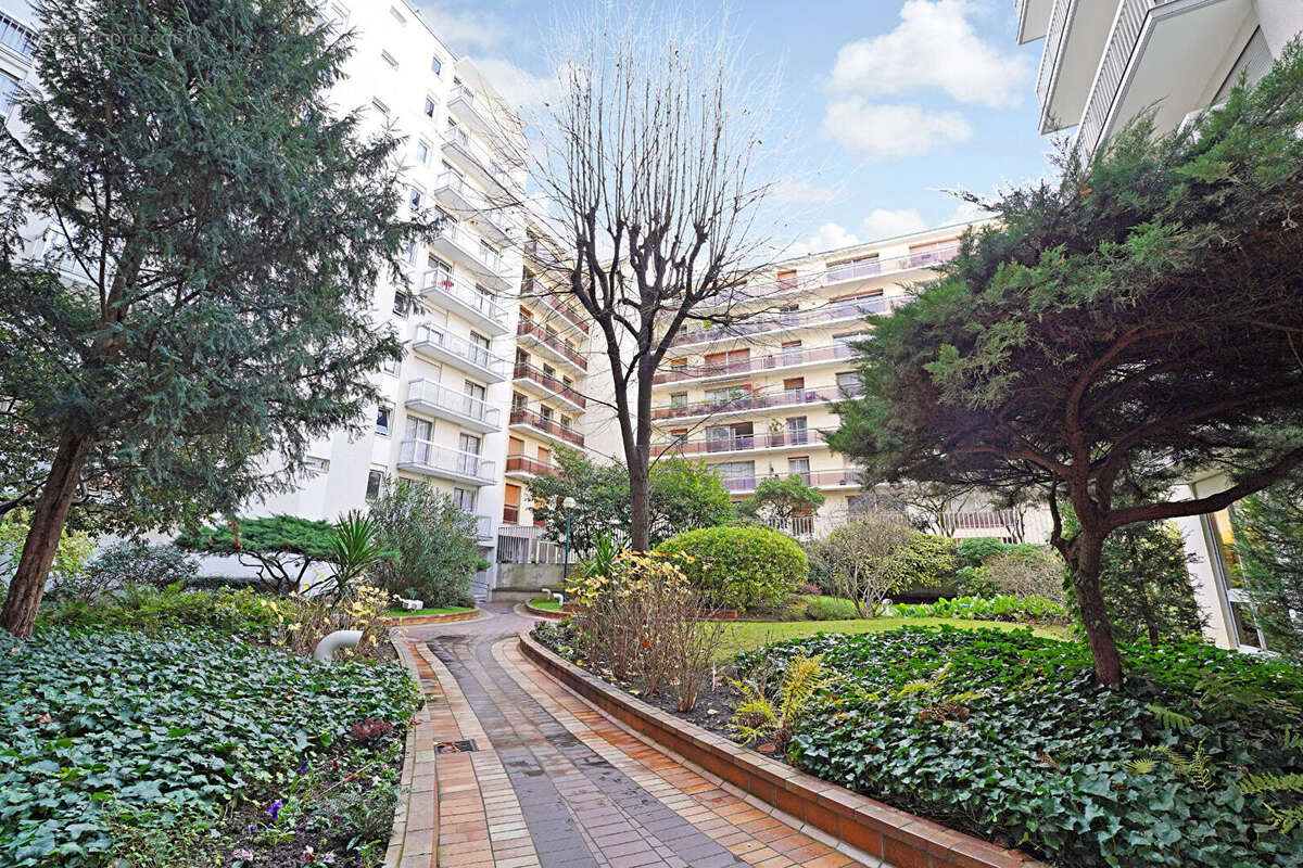 Appartement à PARIS-12E