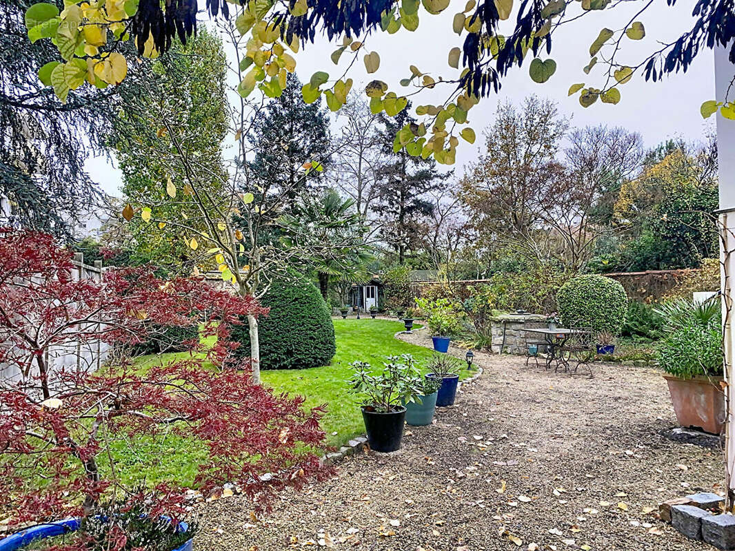 Maison à SAINT-MAUR-DES-FOSSES