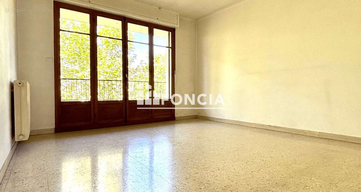 Appartement à MARSEILLE-12E