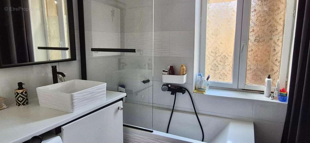 Appartement à SERVIAN