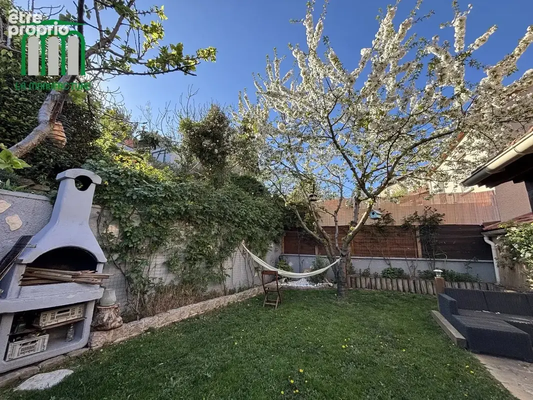SAINT ETIENNE HAUTS DE JACQUARD - Maison T4 mitoyenne d'un côté de 81,28m² avec jardin + garage - photo 5