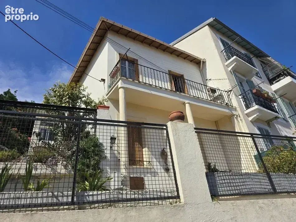 Proche Libération 2 et 3 Pièces à rénover vues panoramiques - photo 27