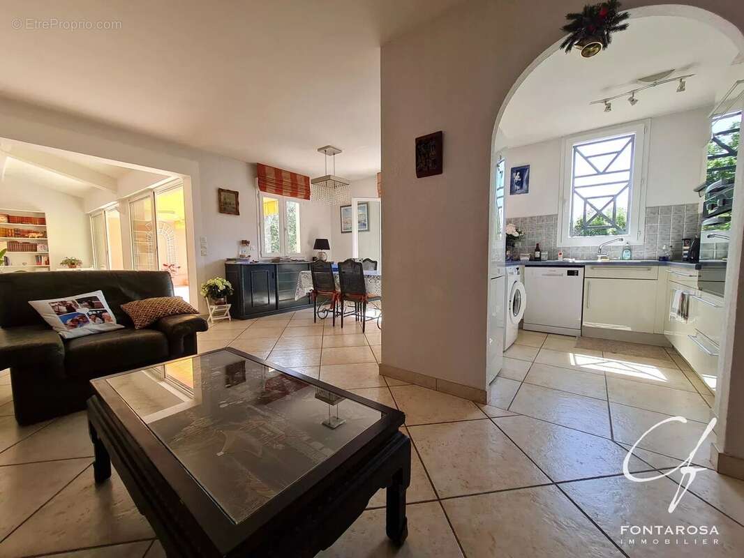 Appartement à FREJUS