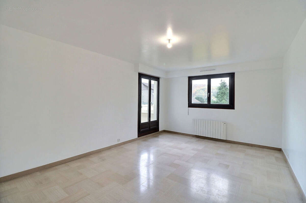 Appartement à DOUVAINE