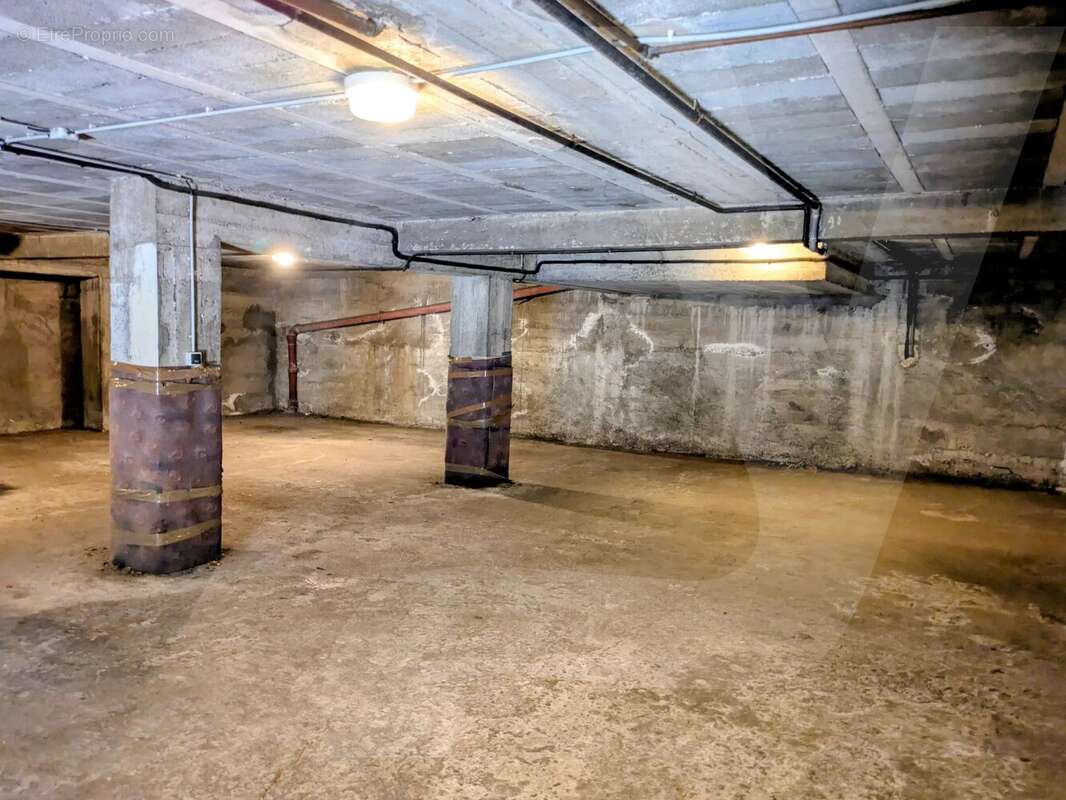 NANTES - PETIT PORT,  APPT T3 de 62 m² - Dernier étage – Balcon – Stationnement – Cave - photo 9