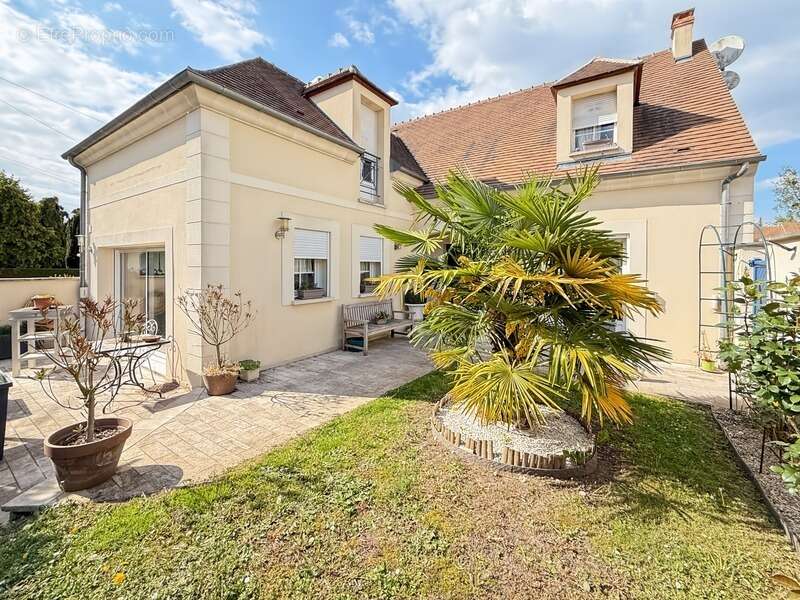 Maison à PONT-SAINTE-MAXENCE