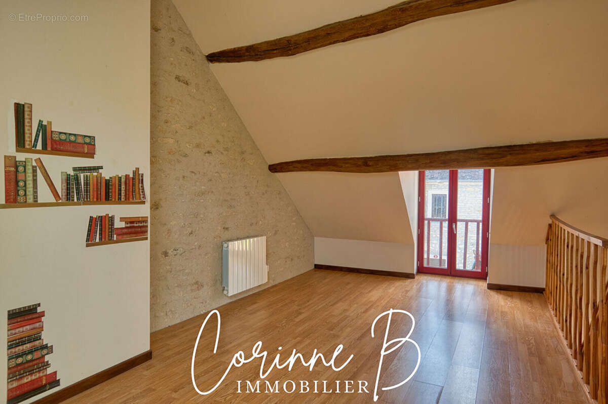 Maison à AUGERVILLE-LA-RIVIERE