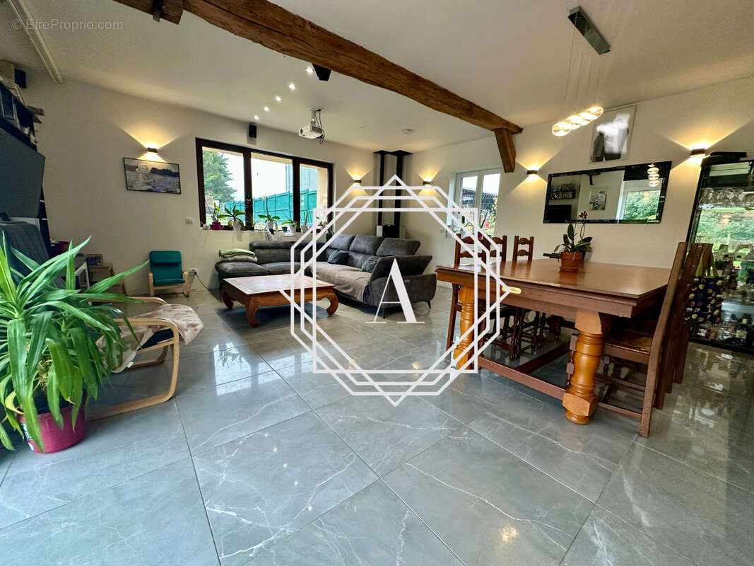 Maison à SAINT-CREPIN-IBOUVILLERS