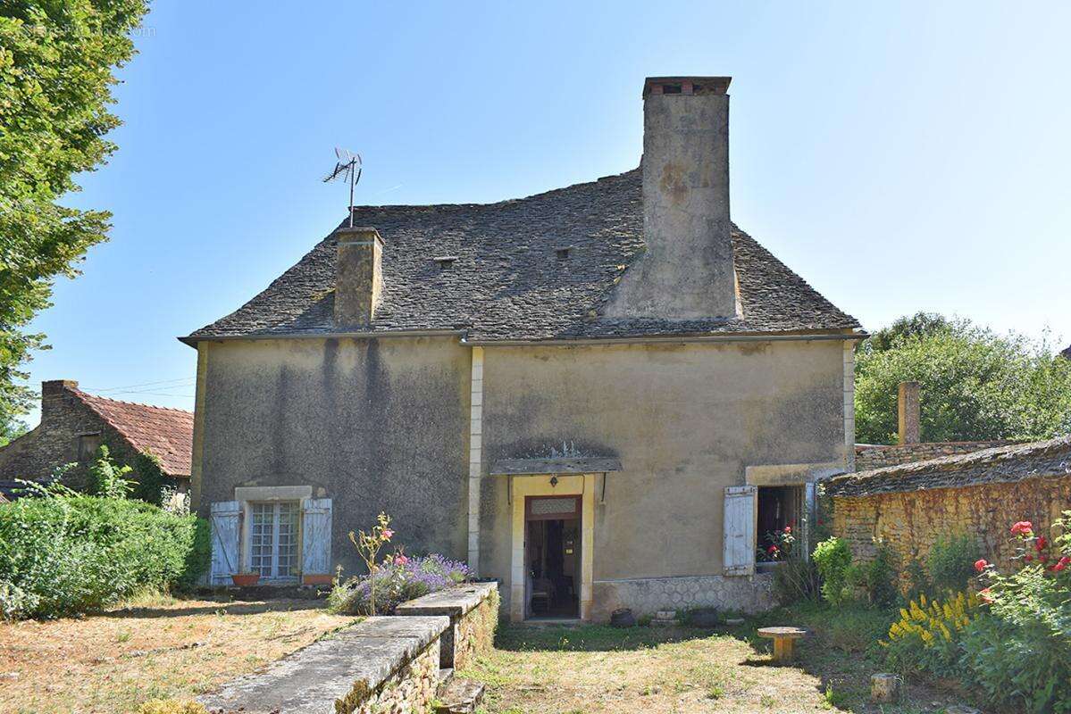 Corps de ferme Saint Crepin et Carlucet 6 pièce(s) 149 m2 - photo 7