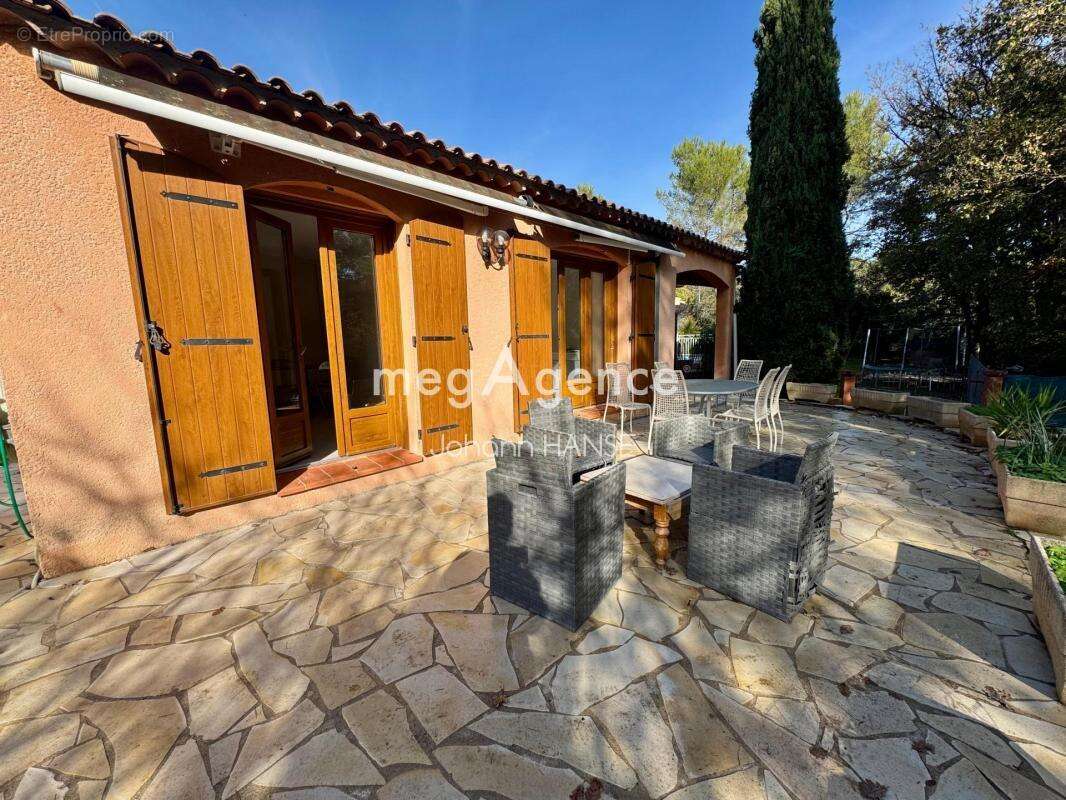 Appartement à TRANS-EN-PROVENCE