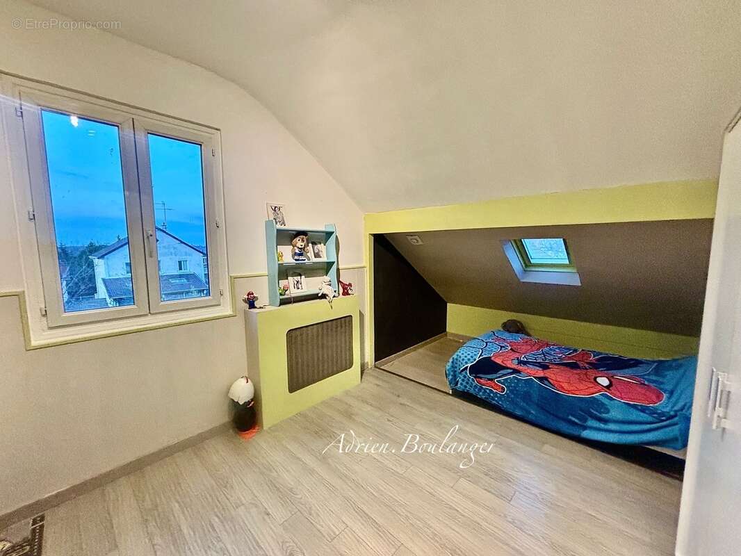 Maison à vendre 5 pièces COMBS LA VILLE (77) - photo 10