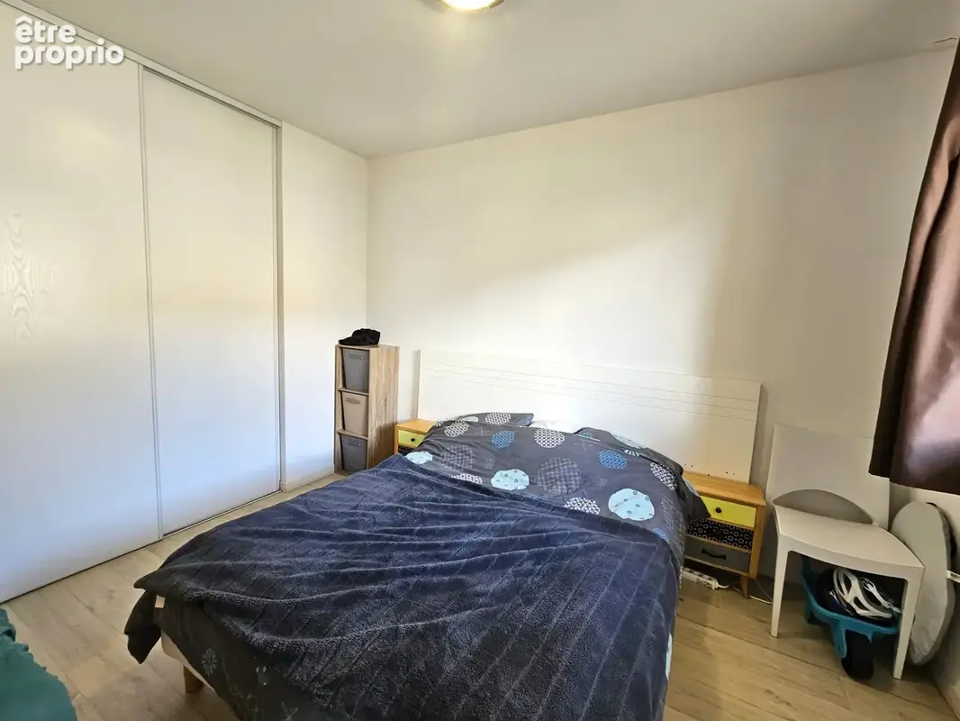 Appartement T2 - Balcon - Parking - photo 4