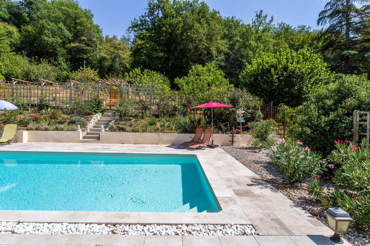 Maison de campagne, garage, piscine, terrain. - photo 43