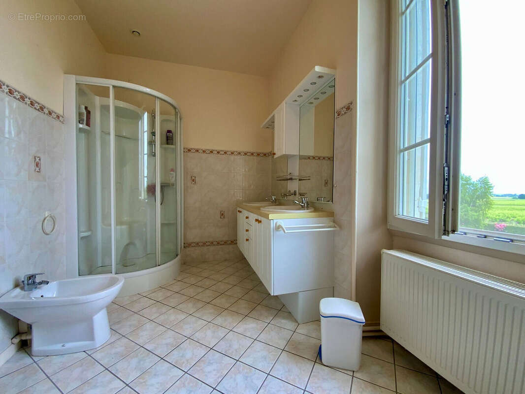 Maison à JONZAC