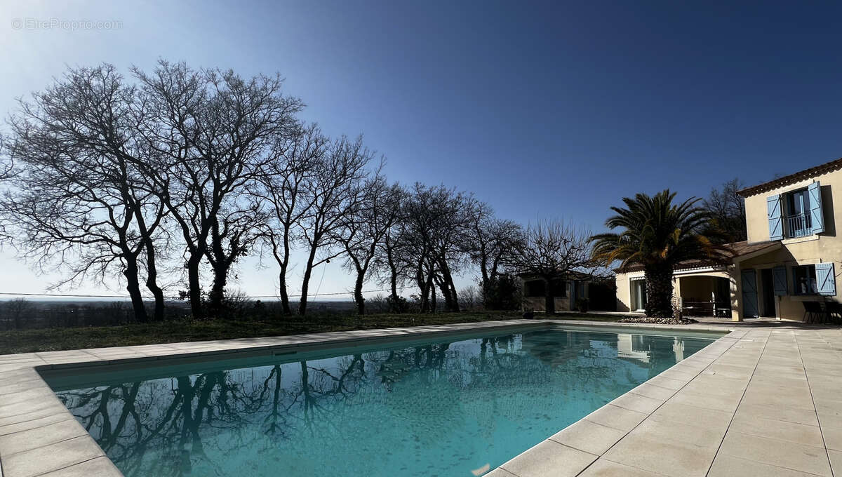 Maison à VAISON-LA-ROMAINE