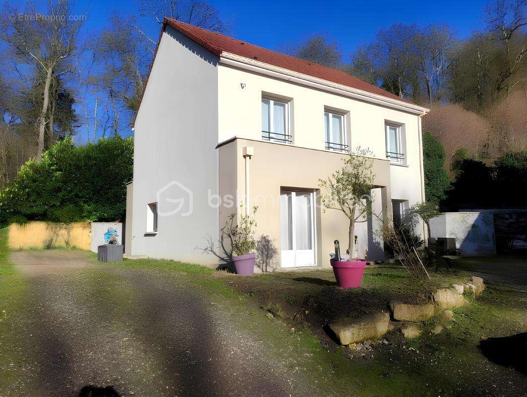 Maison à VAUX-SUR-SEINE