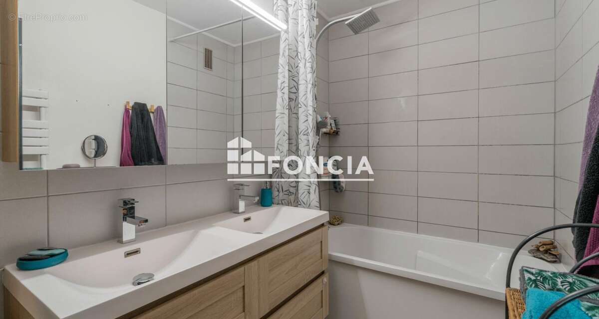 Appartement à MARIGNANE