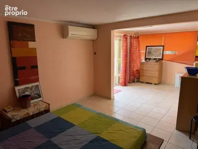 Villa 310 m² divisée en deux appartements Piscine et vue dégagée — Terrain de 1 076 m² - photo 21