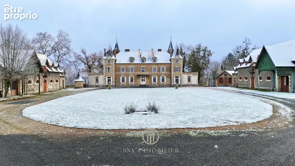 Domaine d’exception avec château et nombreuses dépendances sur 13 hectares   Gros œuvre rénové - photo 8