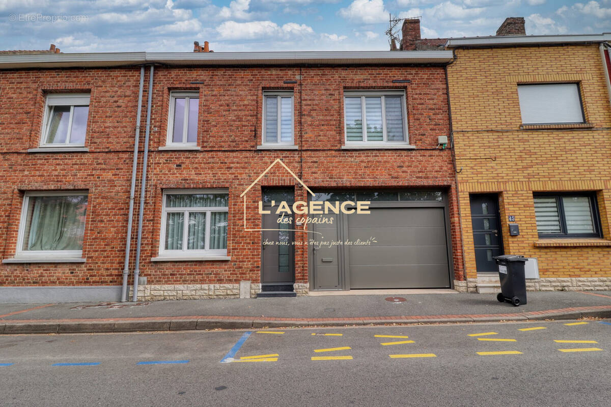 Maison à HAZEBROUCK