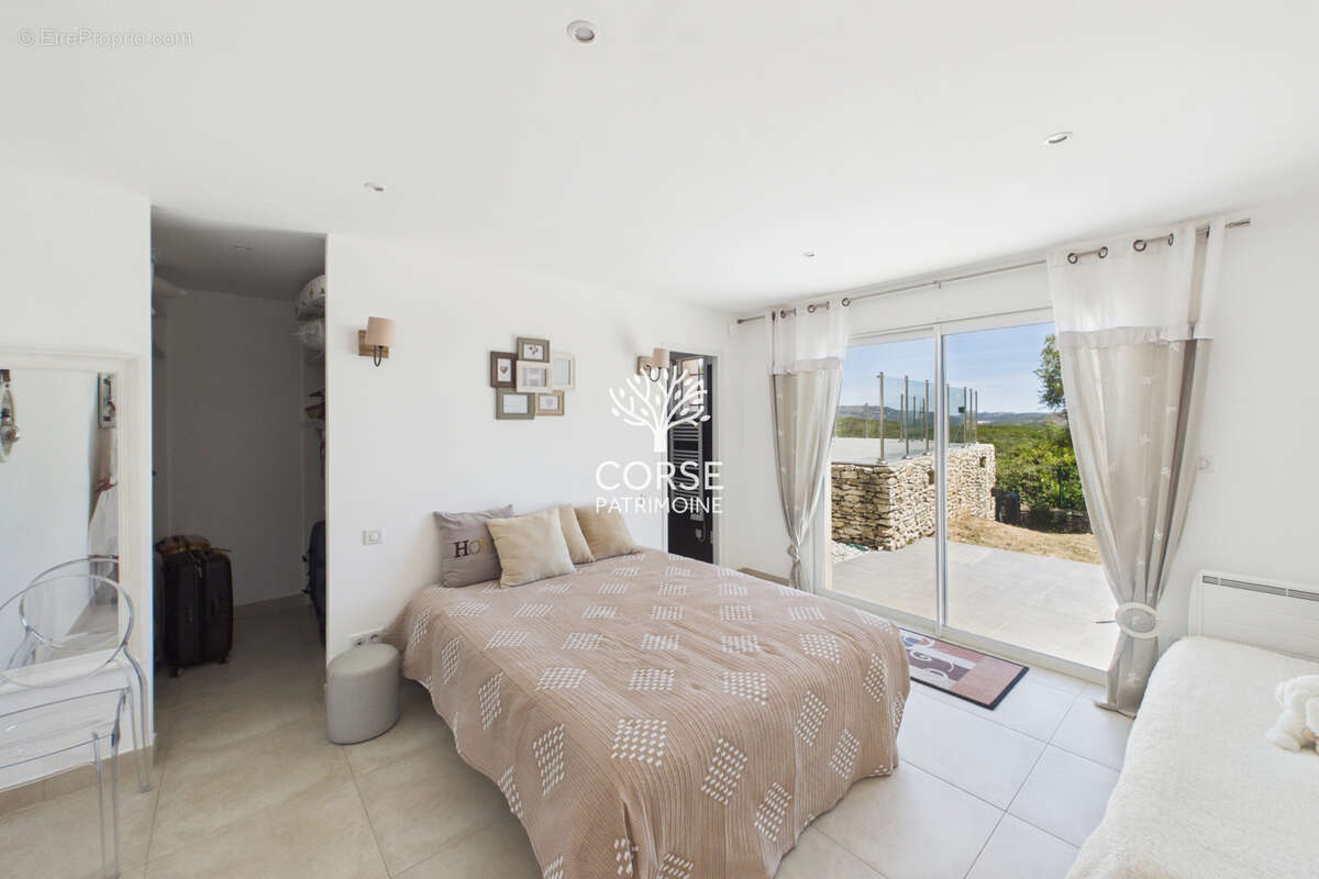 A Bonifacio, villa avec vue mer - photo 15