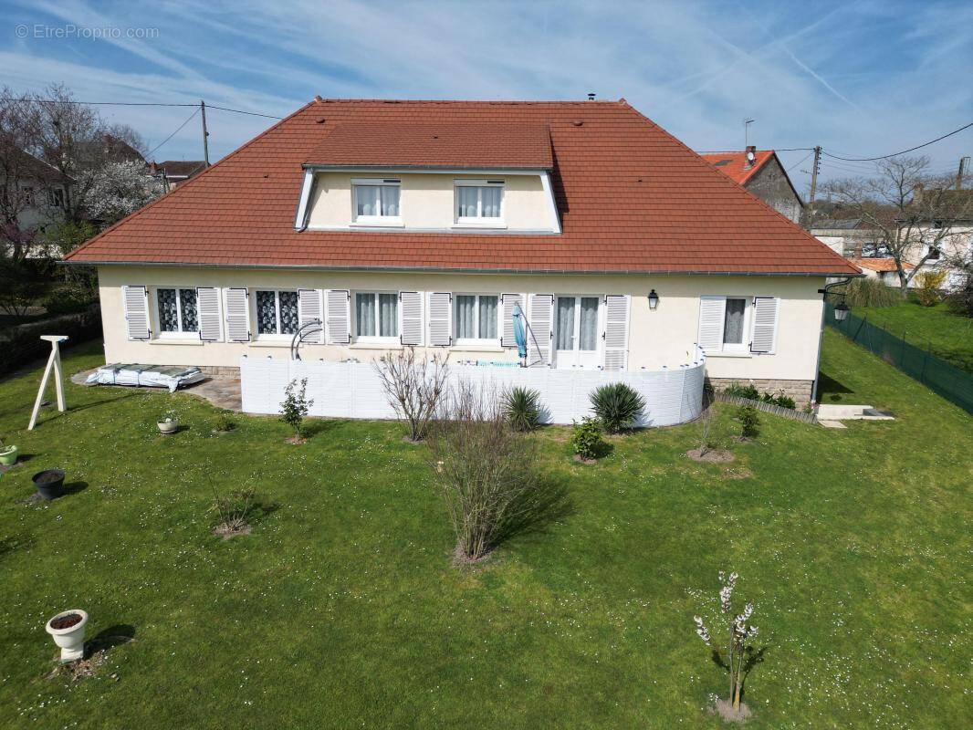 Maison à BELLAC