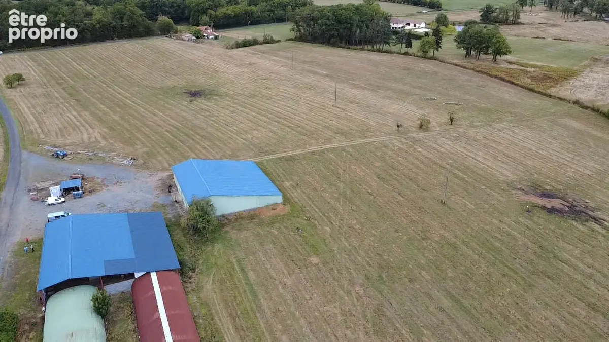 Maison 165m² / grange aménagée / bâtiments agricoles / étang / 18 hectares - photo 8
