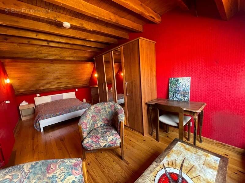 Maison à DECAZEVILLE