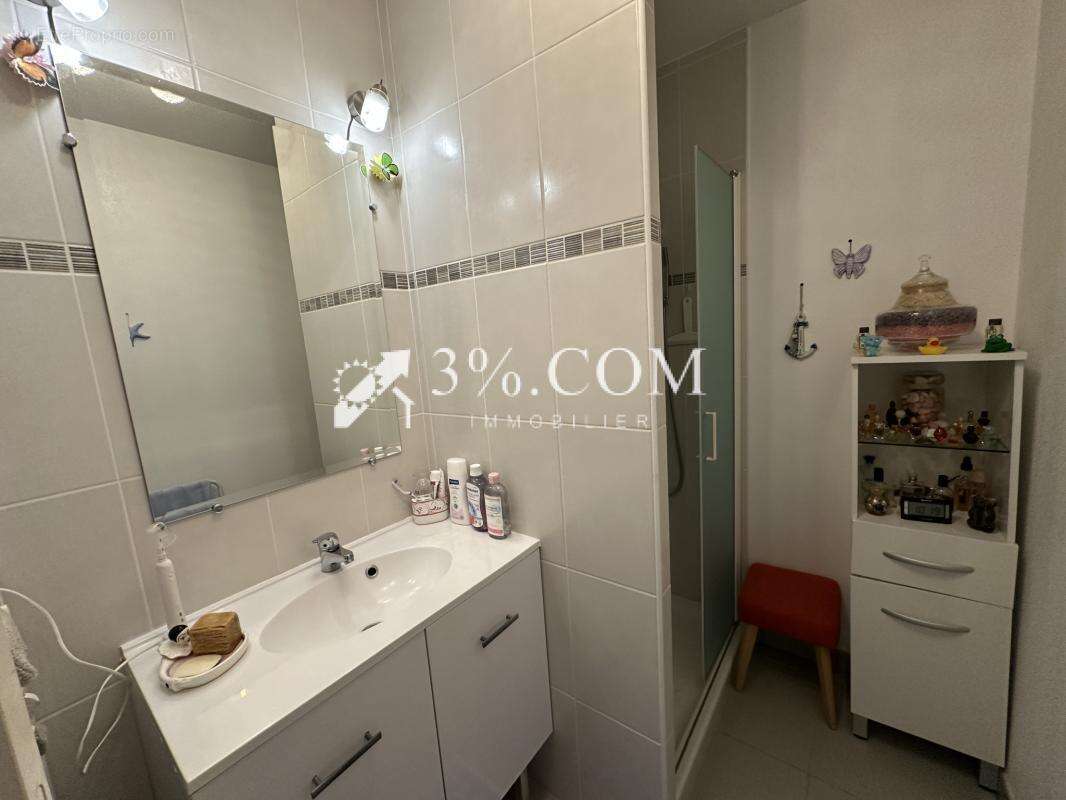 Appartement à SAINT-CHRISTOL-LES-ALES