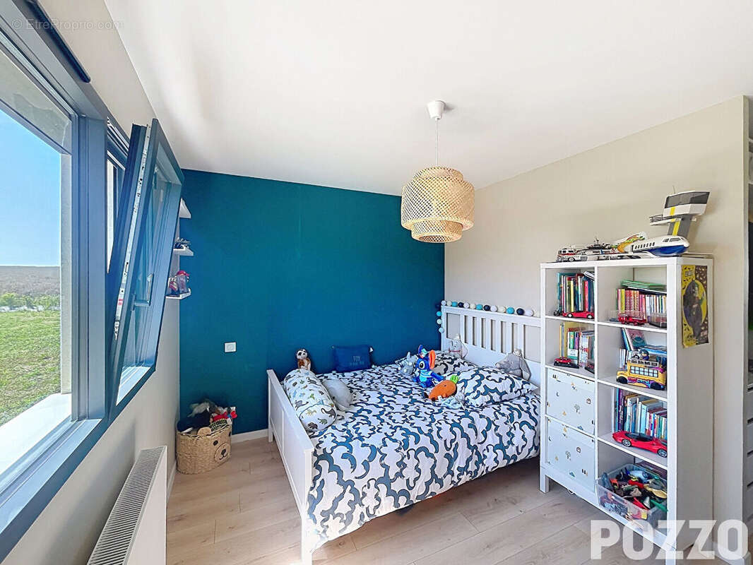 A VENDRE Maison Contemporaine  de 161 m2 - photo 15