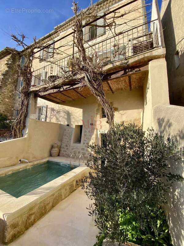Maison à CADENET