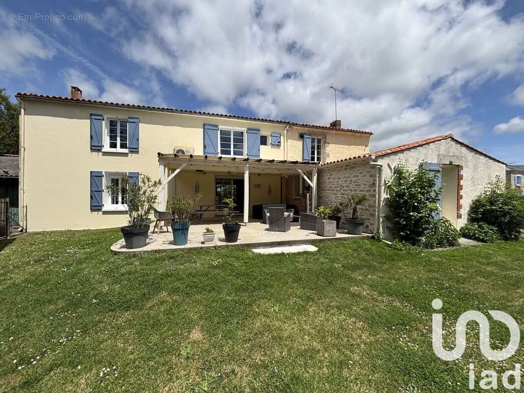 Photo 6 - Maison à LA TAILLEE