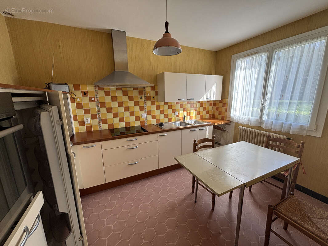 Maison à LE RELECQ-KERHUON