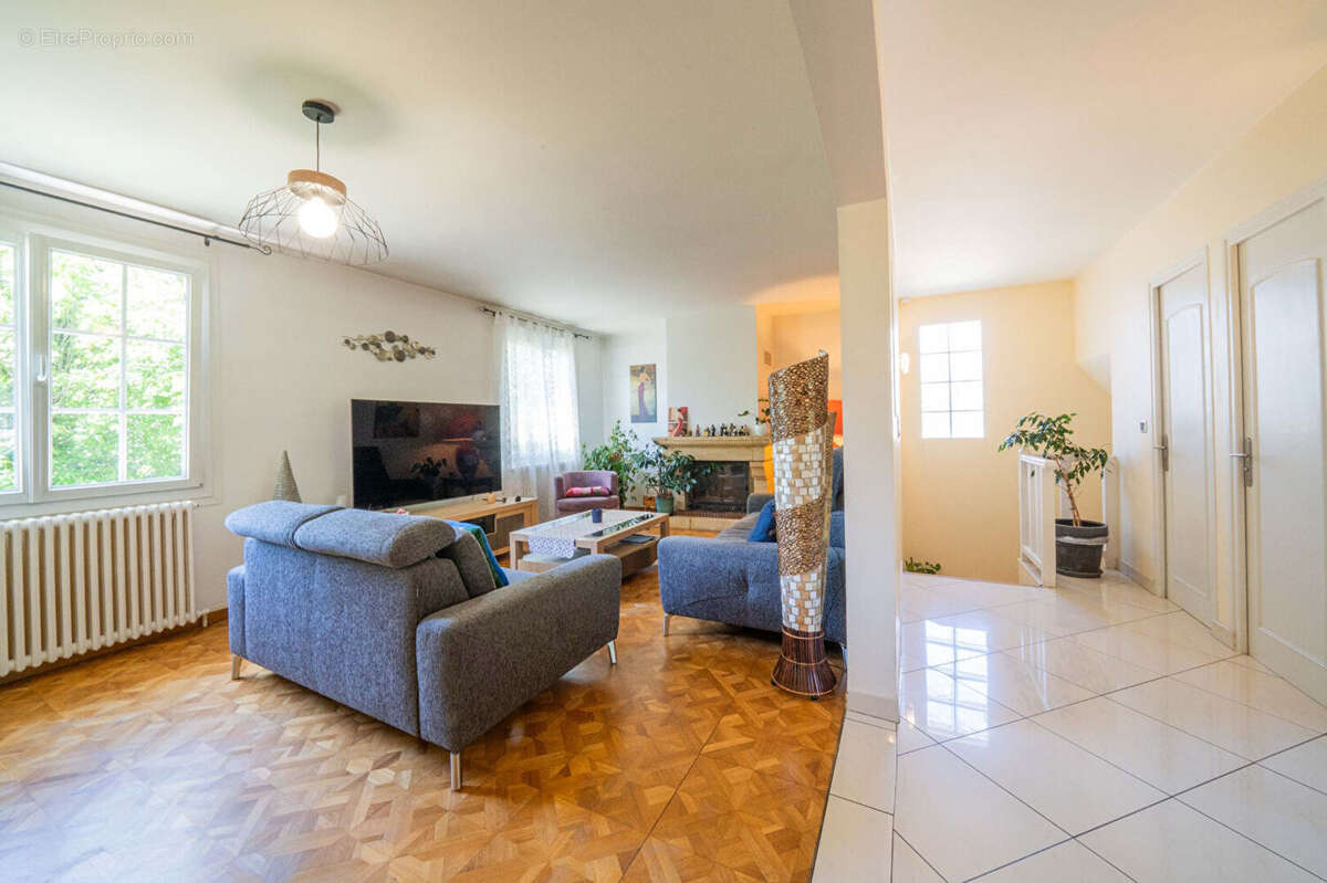 Maison à LAGNY-SUR-MARNE