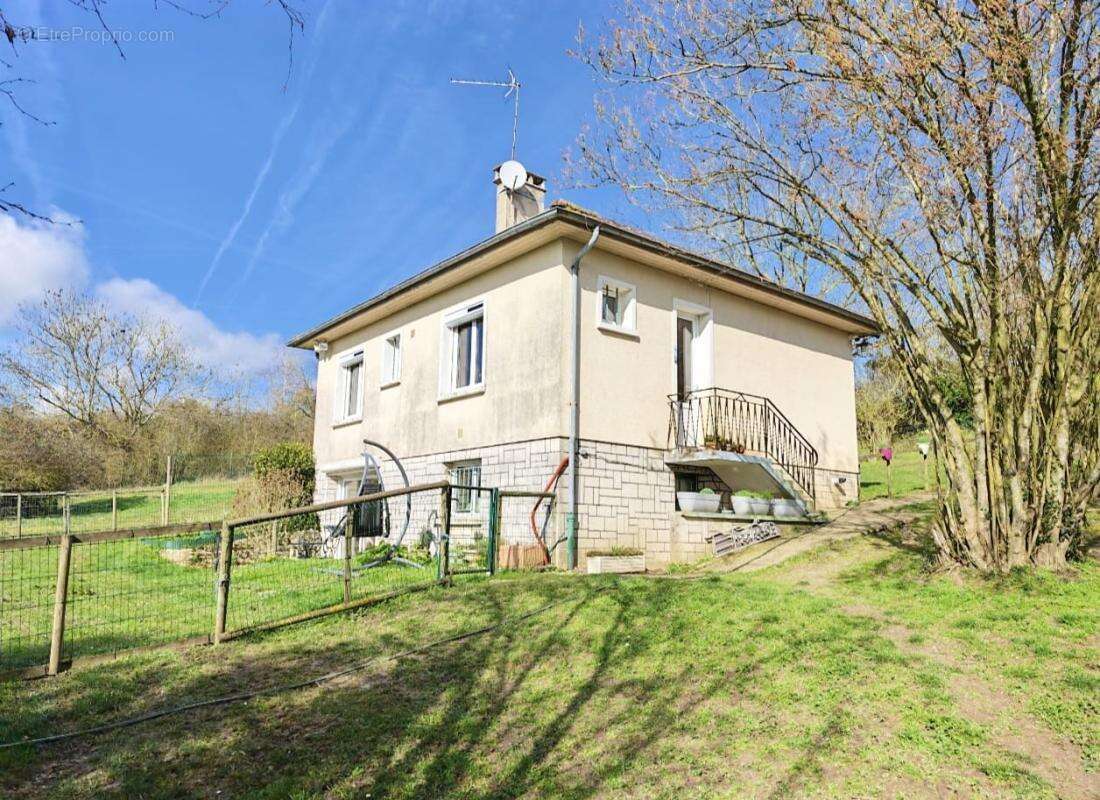 Maison à VARREDDES