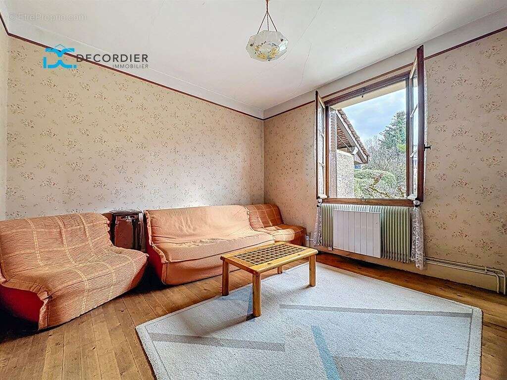 Neuvecelle maison a renover proche lac - photo 4