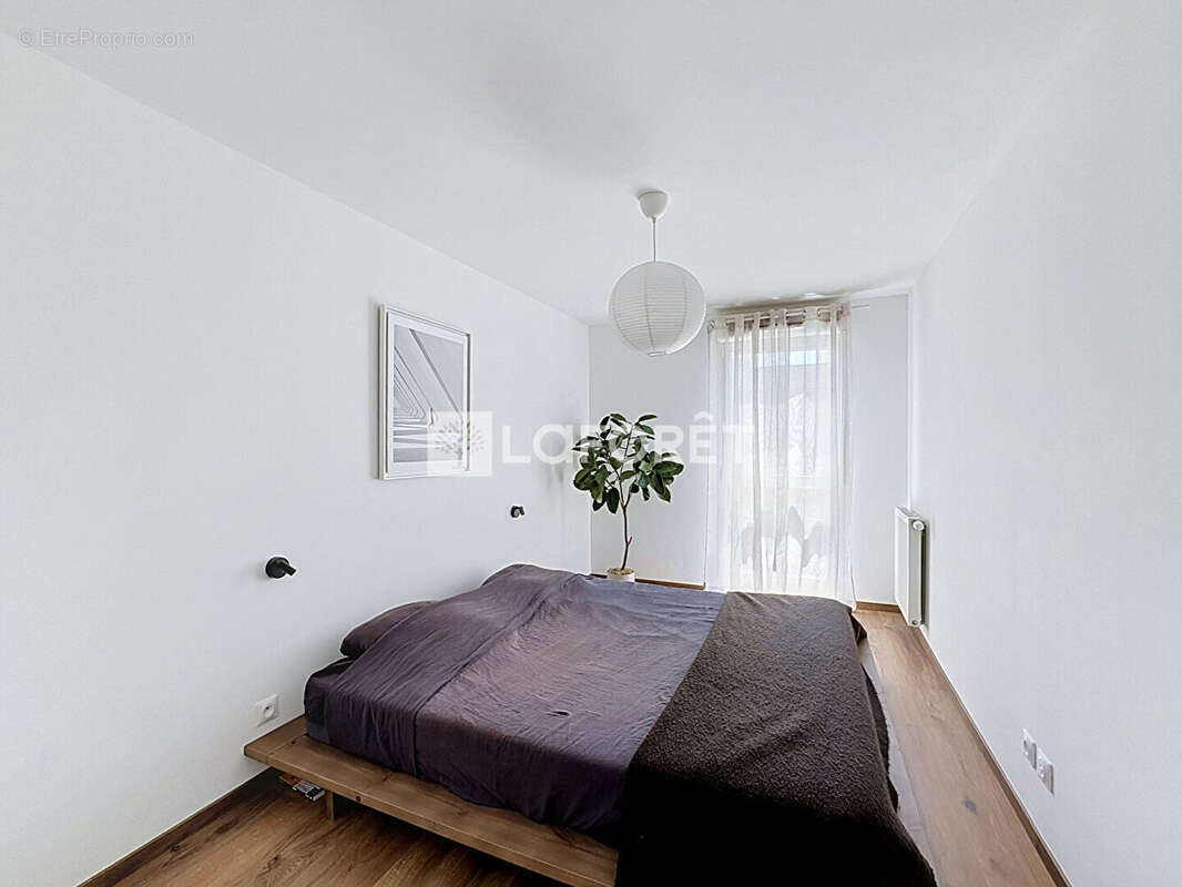 Appartement à L'ARBRESLE