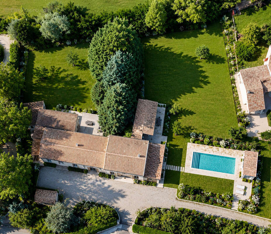 Maison avec annexe + hangar de 577m2 - photo 4