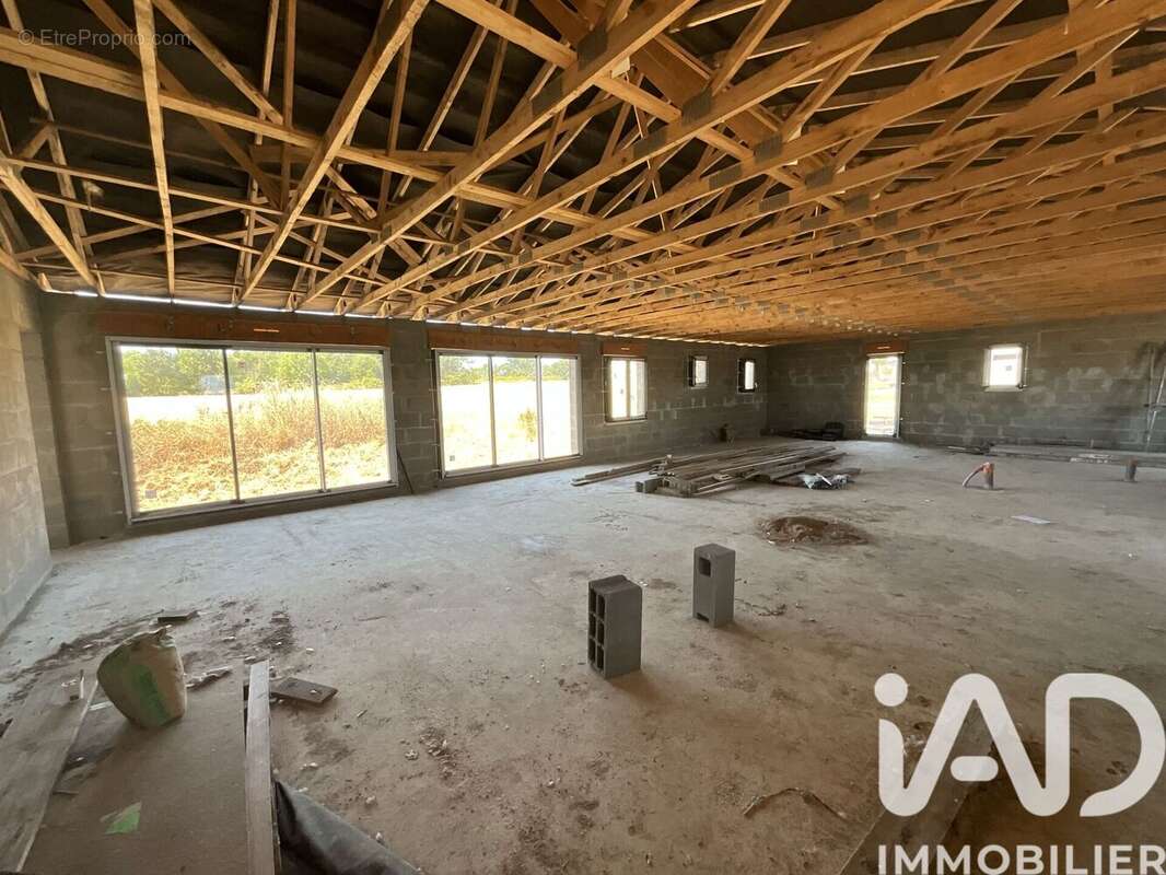 Photo 9 - Maison à VIVONNE