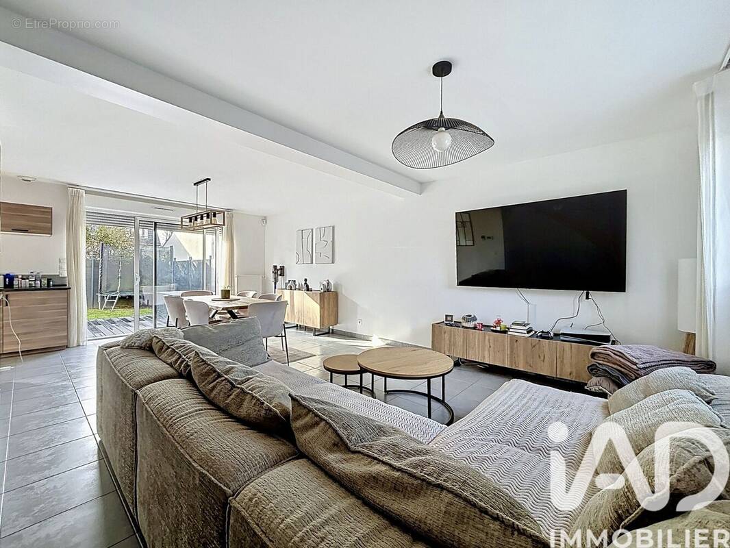 Photo 1 - Maison à GRETZ-ARMAINVILLIERS