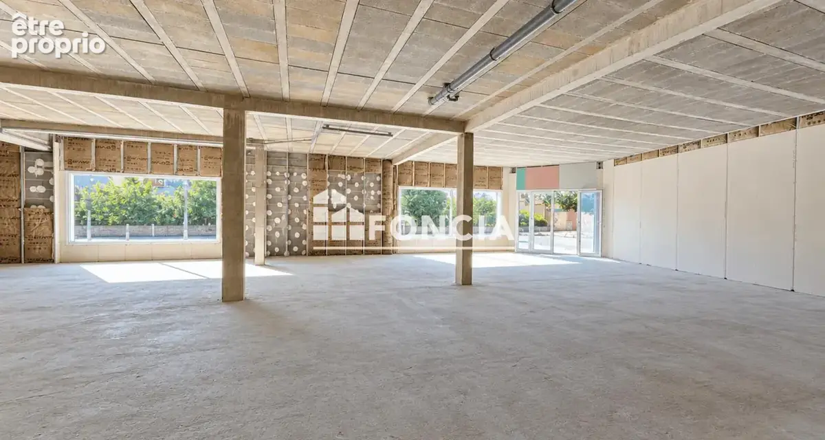 Firmi - Local professionnel 178 m² – Un espace à imaginer entièrement - photo 3