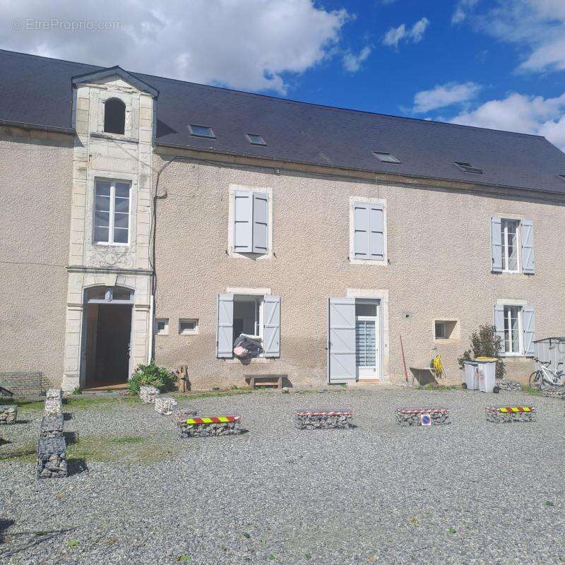 Appartement à BOEIL-BEZING